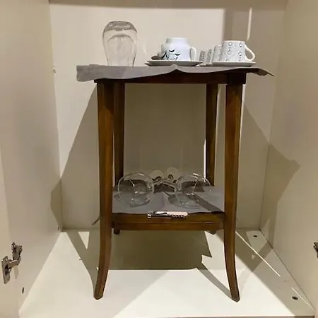 Tower Apartment *